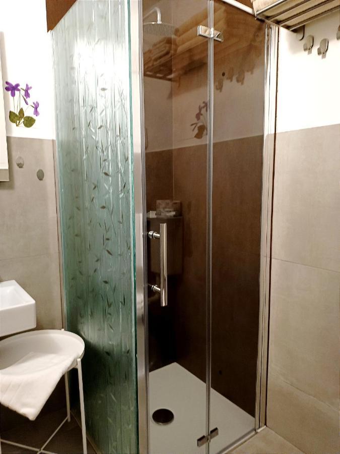 Stanza Con Bagno Privato Orvieto Centro Storico, Aria Condizionata Netflix Vicino Al Pozzo Della Cava-Affittacamere "Carvajal Rooms" Exterior photo