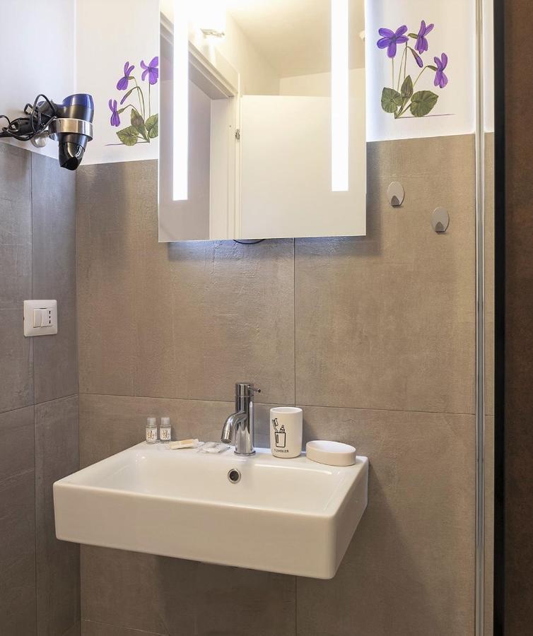 Stanza Con Bagno Privato Orvieto Centro Storico, Aria Condizionata Netflix Vicino Al Pozzo Della Cava-Affittacamere "Carvajal Rooms" Exterior photo